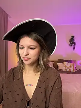 Lisa Blossom online show from 5, 6, 2026