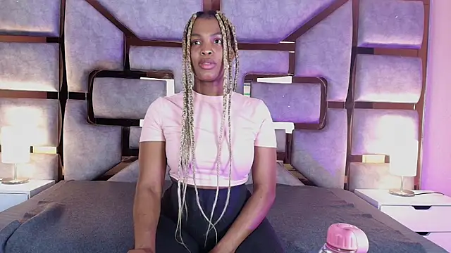 ArianaBeake online show from 19, 11, 2025