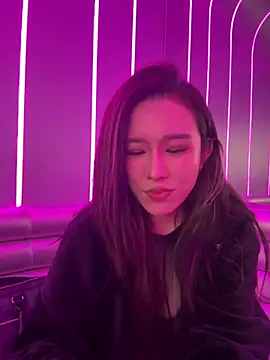 Snapshot of Manson13333 chatting on 21, 11, 2025 Manson13333 online show from 21, 11, 2025