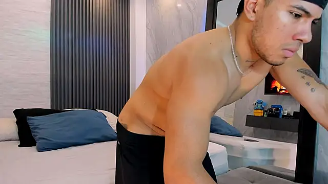 Snapshot of Kalyan_Casstelo chatting on 30, 9, 2025 Kalyan Casstelo online show from 30, 9, 2025