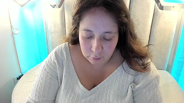  Emily rosee  online show from 13, 9, 2025