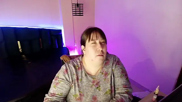  Emily rosee  online show from 1, 12, 2025