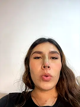 Isa Villamarin online show from 21, 9, 2025