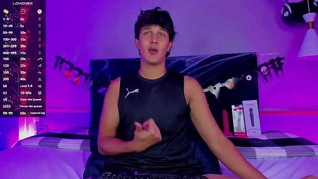 Leo Savage  online show from 31, 10, 2025