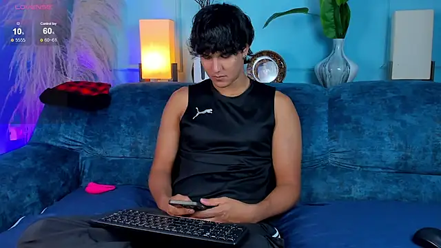 Leo Savage  online show from 19, 12, 2025