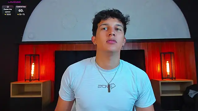 Snapshot of Leo_Savage_ chatting on 19, 5, 2026 Leo Savage online show from 19, 5, 2026