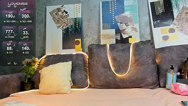 SlyFoxTales  online show from 28, 11, 2025