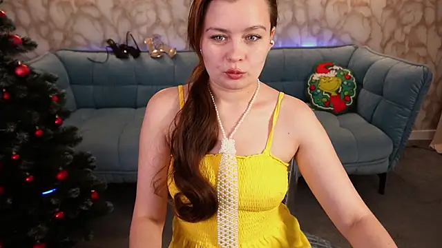 RedDoll  online show from 14, 12, 2025