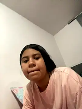 Snapshot of AntonellaCute_ab chatting on 29, 9, 2025 AntonellaCute ab online show from 29, 9, 2025
