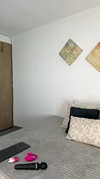 Snapshot of monnay520 chatting on 16, 11, 2025 monnay520 online show from 16, 11, 2025