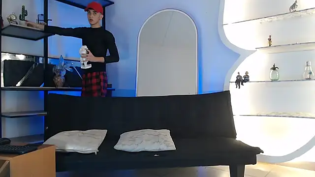 THREE GUYS HOT online show from 24, 9, 2025