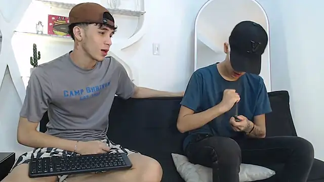 THREE GUYS HOT online show from 21, 10, 2025