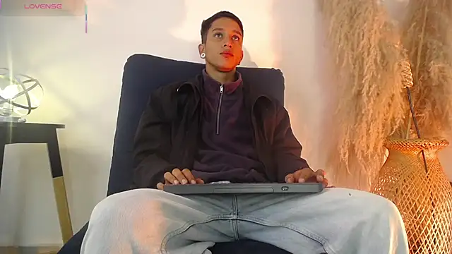 Snapshot of Ram_Swain chatting on 2, 10, 2025 Ram Swain online show from 2, 10, 2025