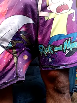 Snapshot of dark_chocolate_daddy87 chatting on 20, 10, 2025 dark chocolate daddy87 online show from 20, 10, 2025