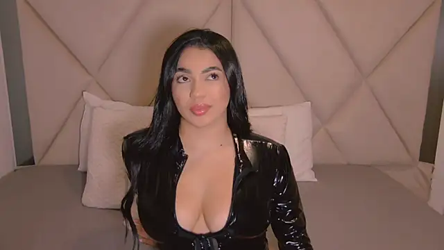 CharlotteeBrownn online show from 4, 7, 2026