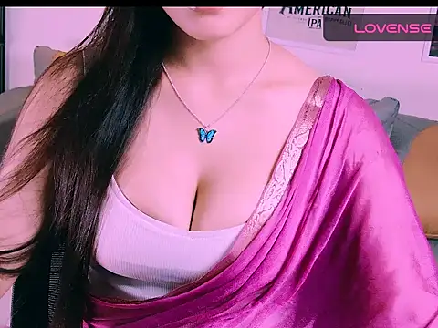 Snapshot of My_Rose chatting on 18, 9, 2025 My Rose online show from 18, 9, 2025