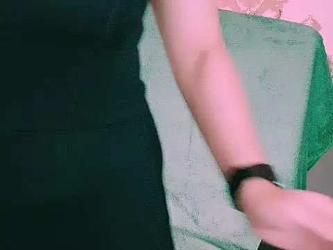 Snapshot of My_Rose chatting on 16, 10, 2025 My Rose online show from 16, 10, 2025