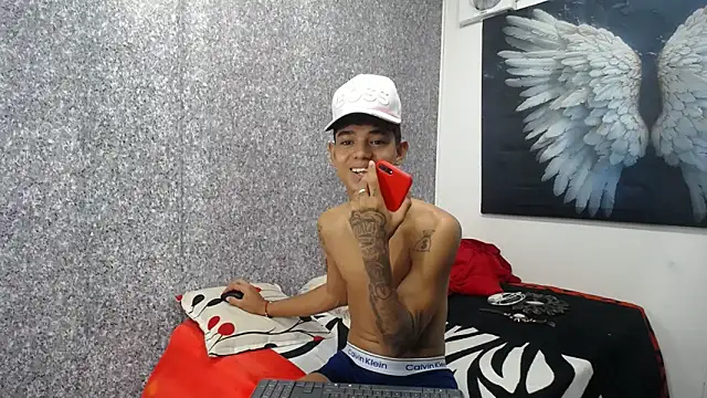 Snapshot of angelcute_19 chatting on 14, 9, 2025 angelcute 19 online show from 14, 9, 2025