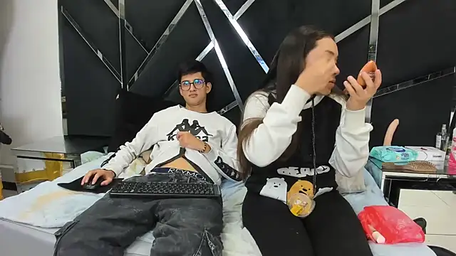 Snapshot of Noa_Arez chatting on 3, 2, 2026 Noa Arez online show from 3, 2, 2026