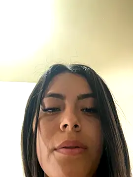 Snapshot of SaraMartinez_1 chatting on 12, 10, 2025 SaraMartinez 1 online show from 12, 10, 2025