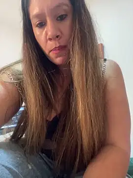 emma hot2006 online show from 13, 12, 2025