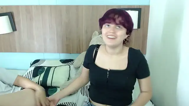 JadeAndJess  online show from 18, 9, 2025