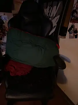 Snapshot of Mexxwell69 chatting on 21, 10, 2025 Mexxwell69 online show from 21, 10, 2025