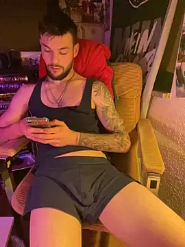 Snapshot of Mexxwell69 chatting on 26, 10, 2025 Mexxwell69 online show from 26, 10, 2025