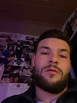 Snapshot of Mexxwell69 chatting on 27, 10, 2025 Mexxwell69 online show from 27, 10, 2025