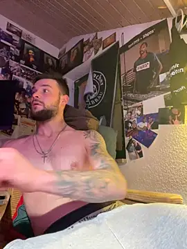 Snapshot of Mexxwell69 chatting on 2, 11, 2025 Mexxwell69 online show from 2, 11, 2025