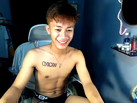 Snapshot of naughtyboyloy_0 chatting on 24, 5, 2026 naughtyboyloy 0 online show from 24, 5, 2026