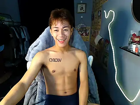Snapshot of naughtyboyloy_0 chatting on 21, 6, 2026 naughtyboyloy 0 online show from 21, 6, 2026