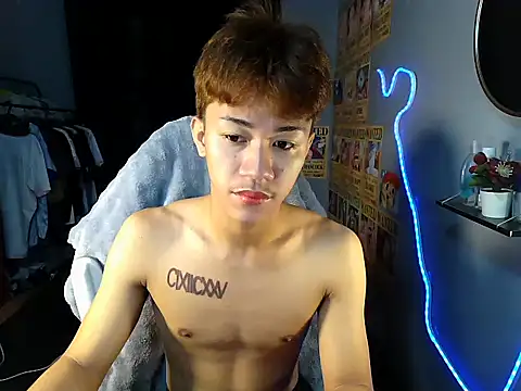 Snapshot of naughtyboyloy_0 chatting on 23, 6, 2026 naughtyboyloy 0 online show from 23, 6, 2026