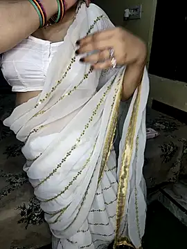 Snapshot of PRIYA_22 chatting on 15, 9, 2025 PRIYA 22 online show from 15, 9, 2025