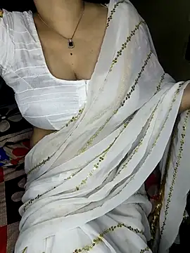 Snapshot of PRIYA_22 chatting on 16, 9, 2025 PRIYA 22 online show from 16, 9, 2025