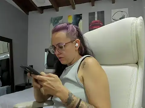 dalila macherano1 online show from 9, 9, 2025