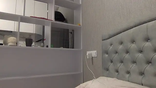 angelina sunshine online show from 31, 10, 2025