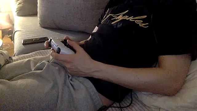 Snapshot of Breezydicksn chatting on 16, 11, 2025 Breezydicksn online show from 16, 11, 2025