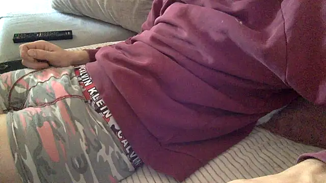 Snapshot of Breezydicksn chatting on 17, 11, 2025 Breezydicksn online show from 17, 11, 2025