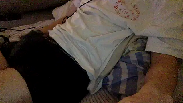 Snapshot of Breezydicksn chatting on 21, 11, 2025 Breezydicksn online show from 21, 11, 2025