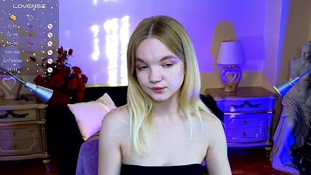 Snapshot of RosesKate chatting on 9, 10, 2025 RosesKate online show from 9, 10, 2025