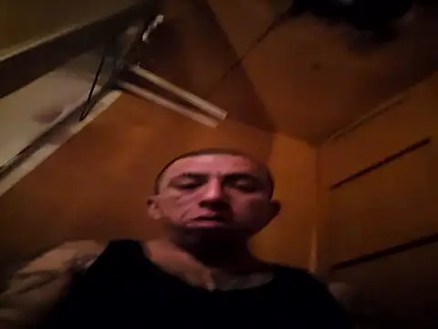 Snapshot of Boogiehtx713 chatting on 17, 12, 2025 Boogiehtx713 online show from 17, 12, 2025