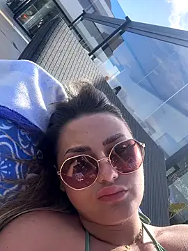 Snapshot of KayaAzur chatting on 3, 10, 2025 KayaAzur online show from 3, 10, 2025