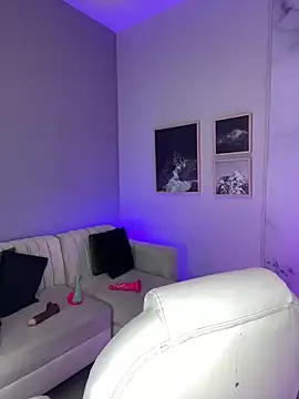 dreamleah  online show from 15, 4, 2026