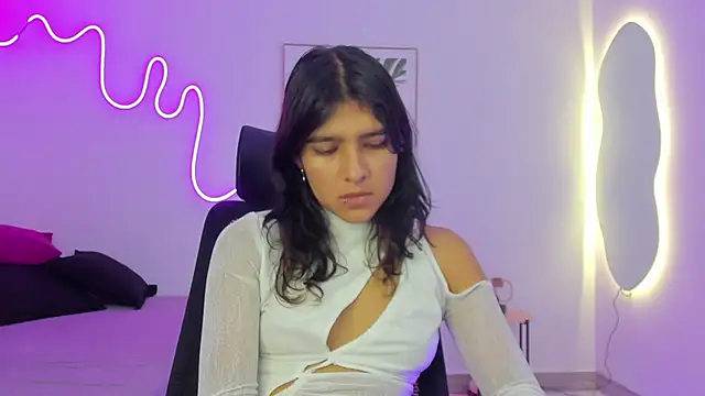 Cherrydollxx online show from 5, 10, 2025