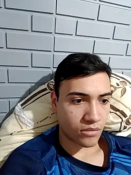 Snapshot of novinho_safado__ chatting on 10, 9, 2025 novinho safado online show from 10, 9, 2025