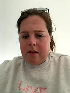 Snapshot of hornykitty1210 chatting on 6, 11, 2025 hornykitty1210 online show from 6, 11, 2025