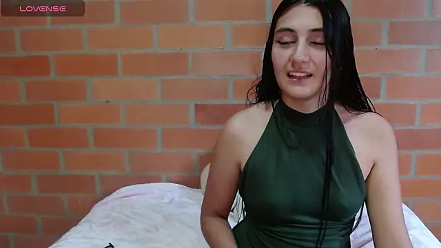 Montserrat Jay online show from 3, 10, 2025