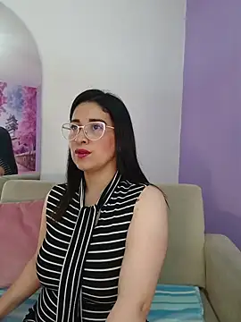 Alana steel 1 online show from 15, 11, 2025