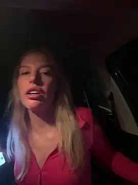 Snapshot of Chloemillerrxx chatting on 18, 9, 2025 Chloemillerrxx online show from 18, 9, 2025